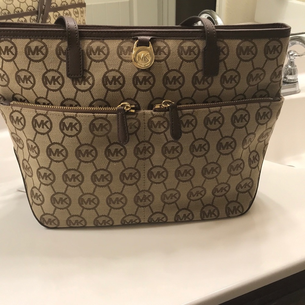 Michael Kors purse
